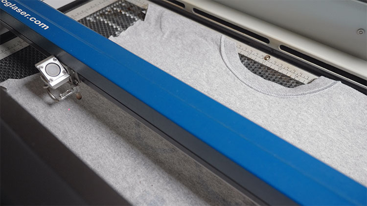 Alfex_red-dot-tracing-artwork